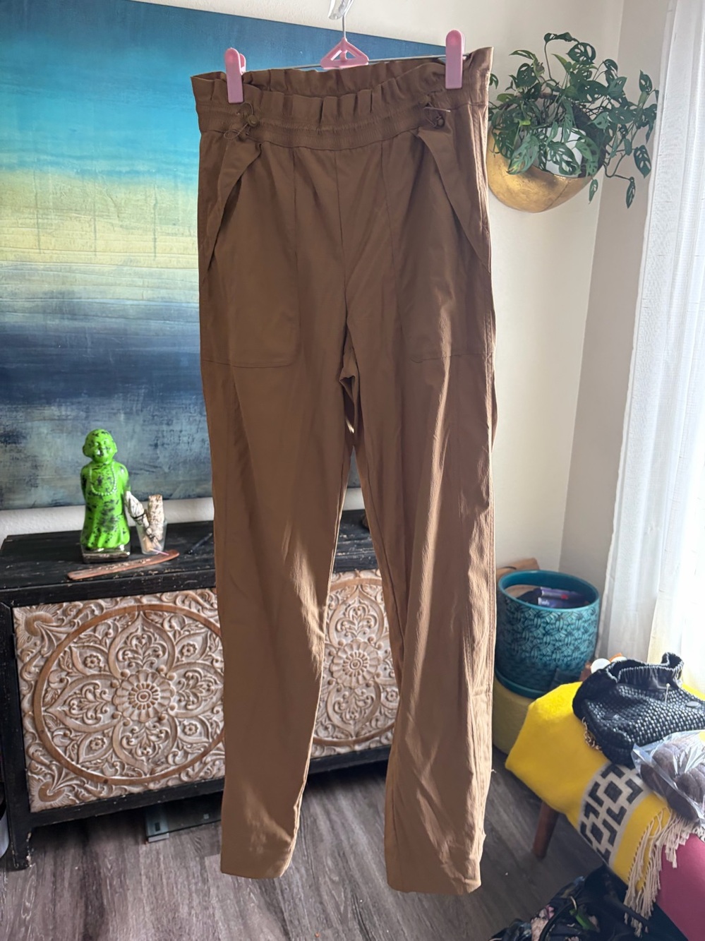 Athleta Men's Tan Drawstring Waist Chinos